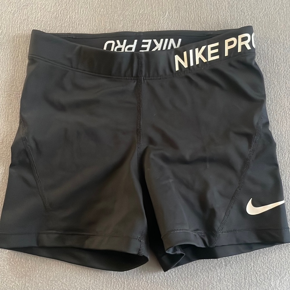 Nike Pro dri fit shorts - S